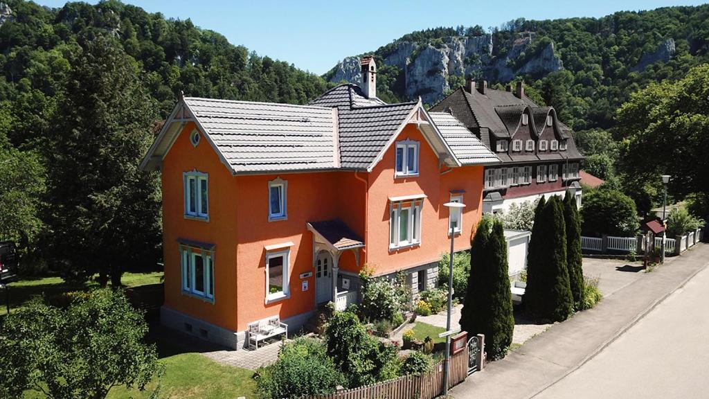 Haus Im Donautal Hotel บอยรอน ภายนอก รูปภาพ